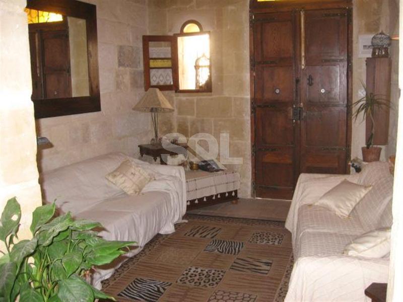 House of Character in Mosta To Rent