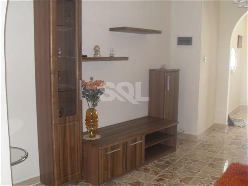 Maisonette in Qawra To Rent