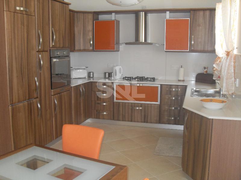 Maisonette in Qawra To Rent