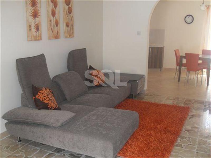 Maisonette in Qawra To Rent