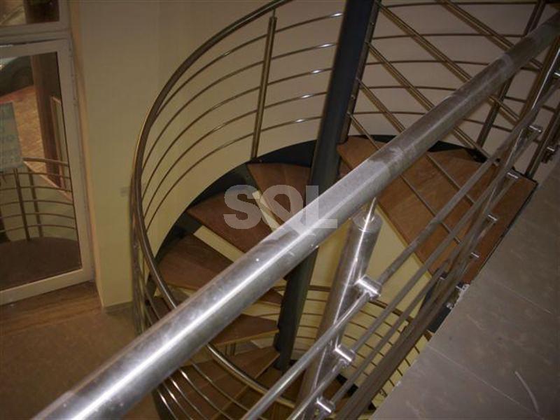 Office in Gzira To Rent