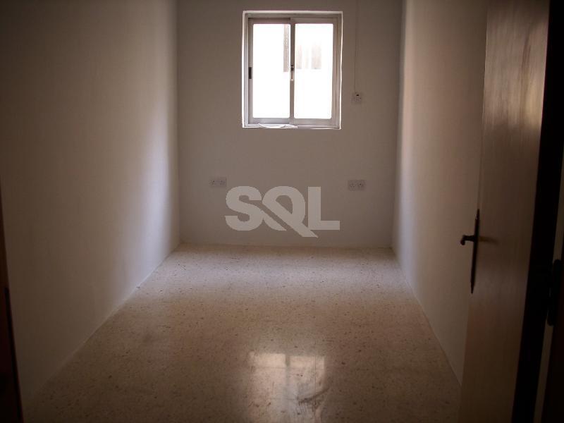 Office in Ta' Xbiex To Rent