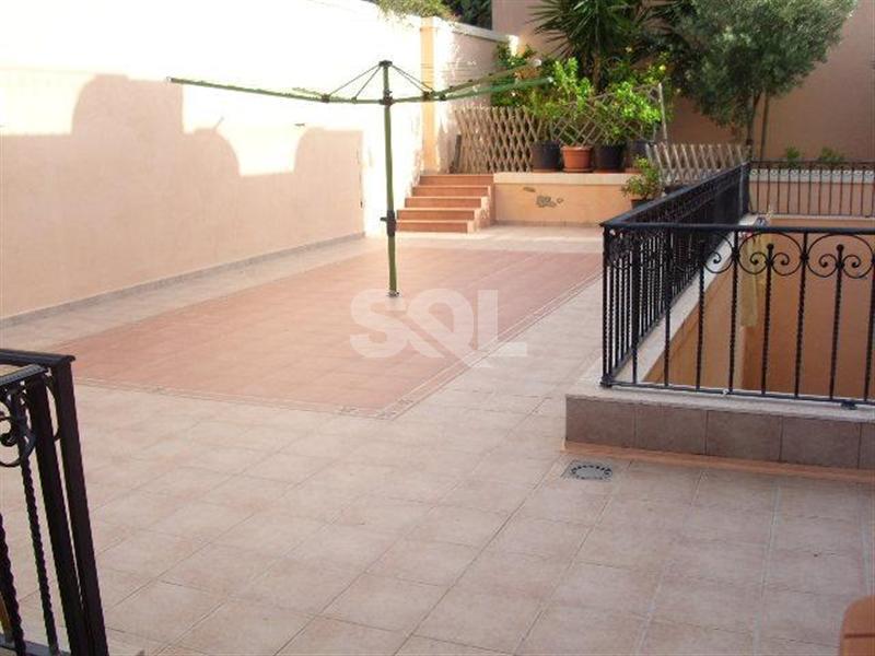 Bungalow in Bahar ic-Caghaq To Rent