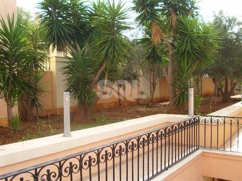 Bungalow in Bahar ic-Caghaq To Rent