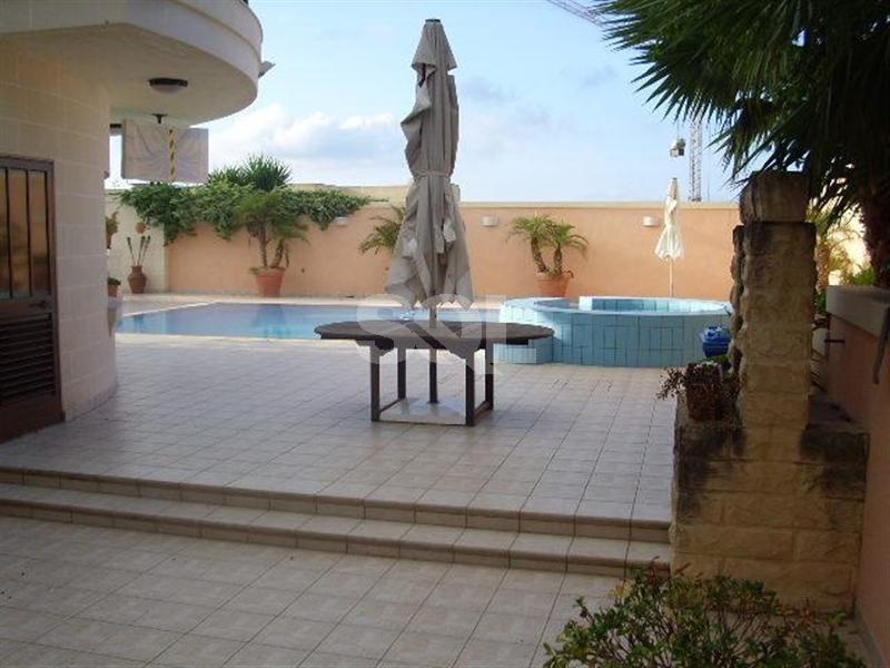 Bungalow in Bahar ic-Caghaq To Rent