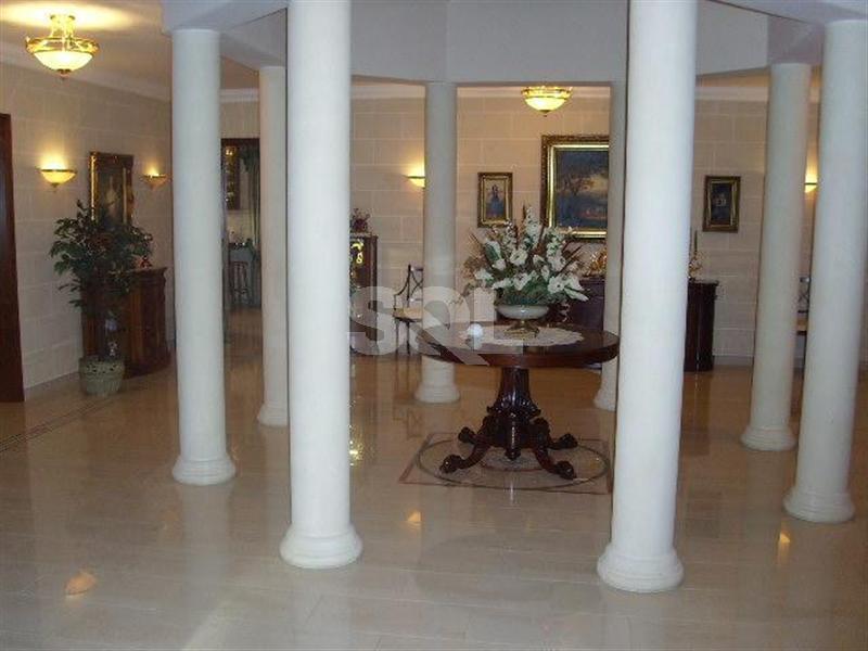 Bungalow in Bahar ic-Caghaq To Rent
