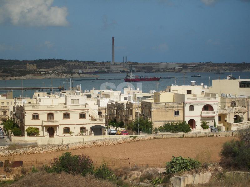 Bungalow in Birzebbuga To Rent