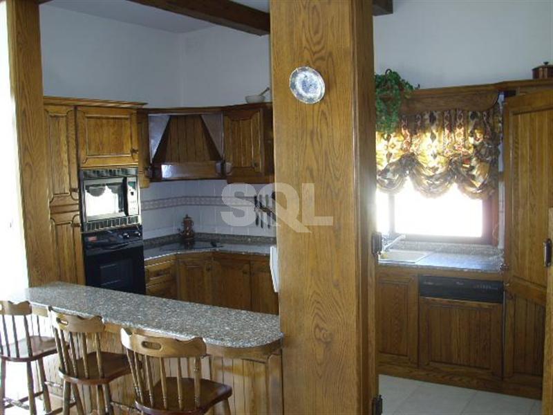 Bungalow in Rabat To Rent