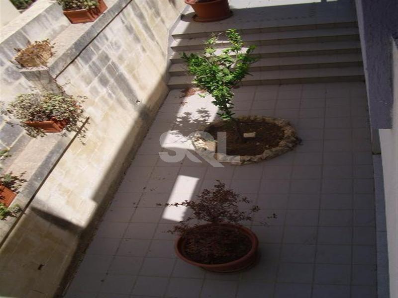 Bungalow in Rabat To Rent