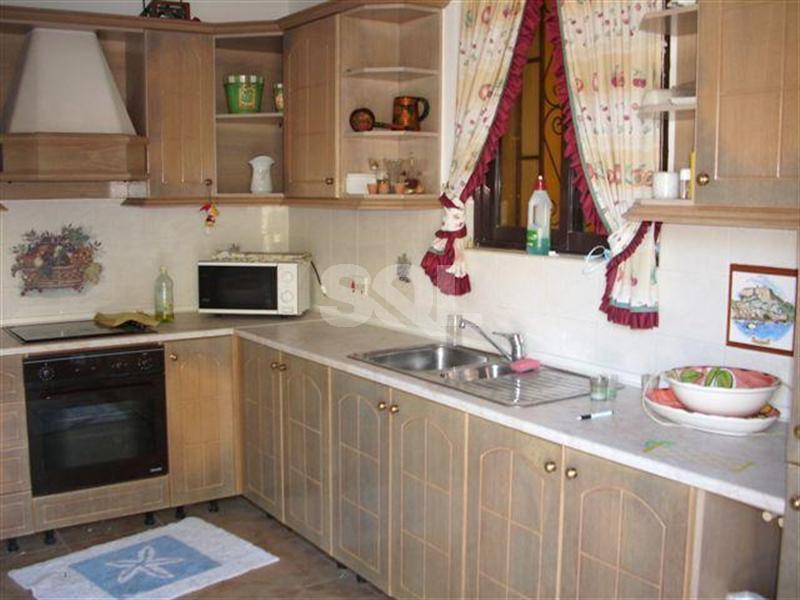 Villa in Madliena To Rent