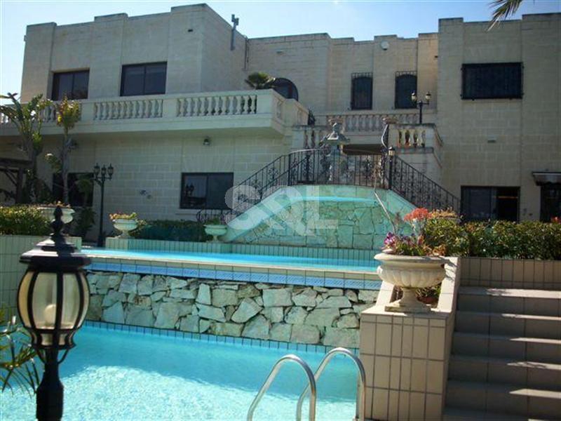 Villa in Madliena To Rent