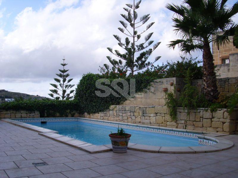 Villa in Madliena To Rent