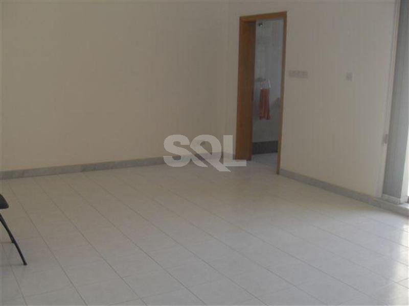 Penthouse in Sliema To Rent