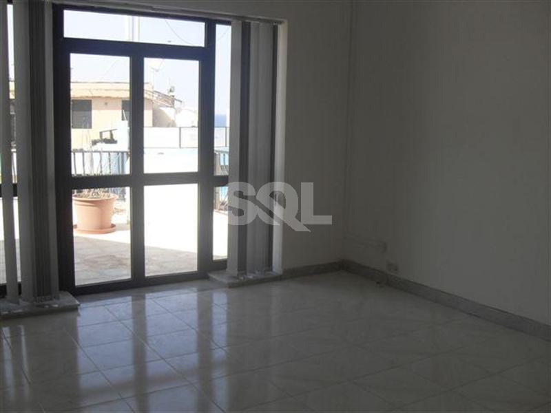 Penthouse in Sliema To Rent