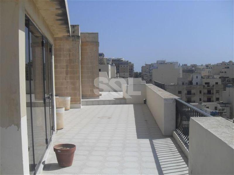 Penthouse in Sliema To Rent