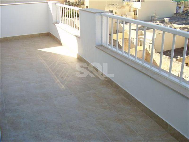 Penthouse in Swieqi To Rent