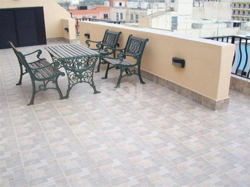 Penthouse in Qawra To Rent