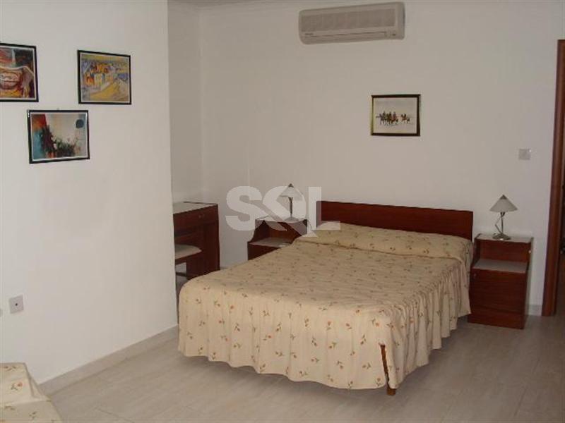 Penthouse in Qawra To Rent