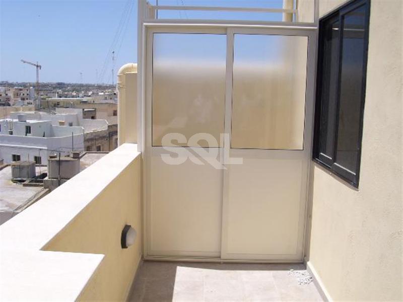 Penthouse in Attard To Rent