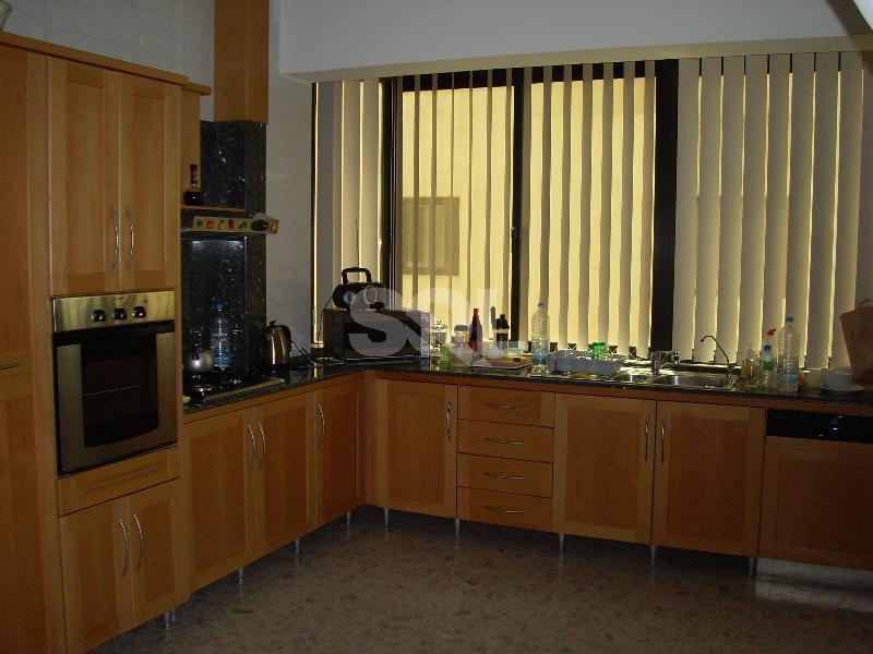 Apartment in Sliema To Rent