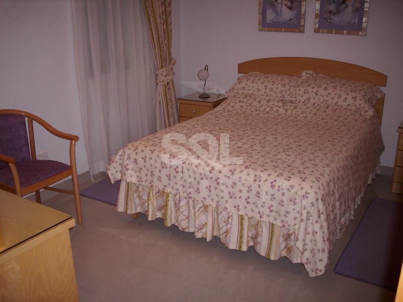 Apartment in Portomaso To Rent