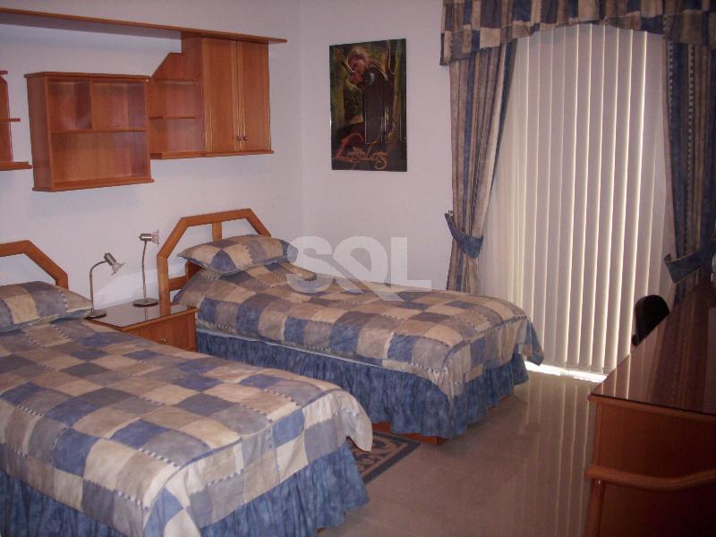 Apartment in Portomaso To Rent