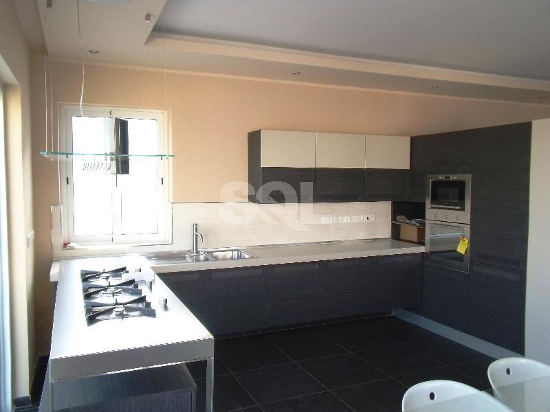 Penthouse in Ta' Xbiex To Rent