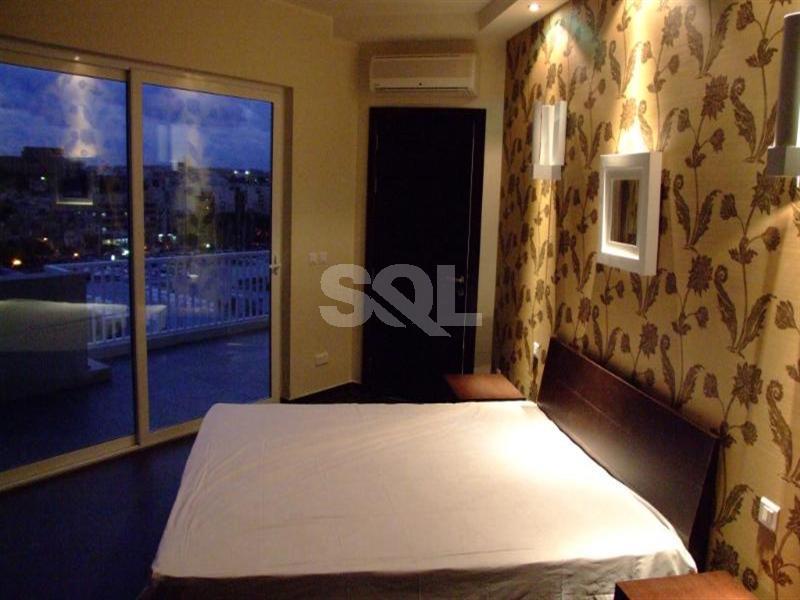Penthouse in Ta' Xbiex To Rent