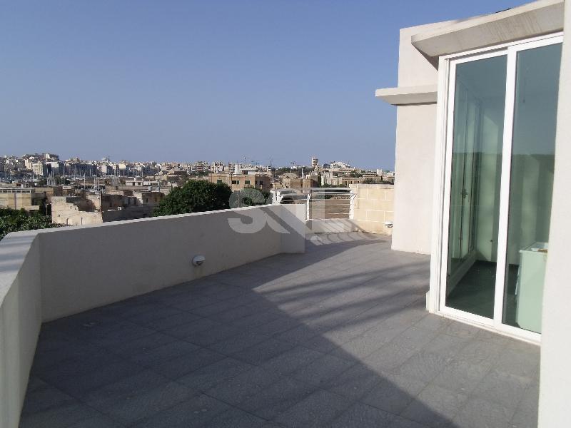 Penthouse in Ta' Xbiex To Rent