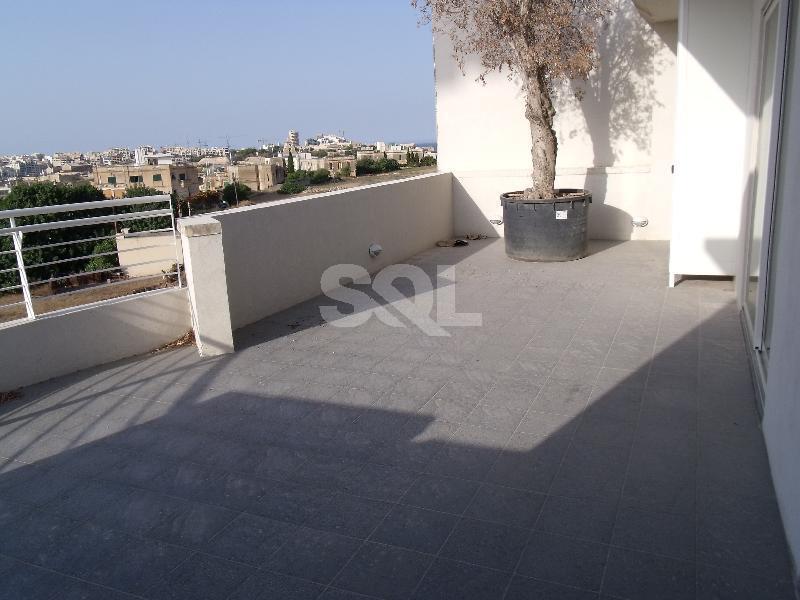 Penthouse in Ta' Xbiex To Rent