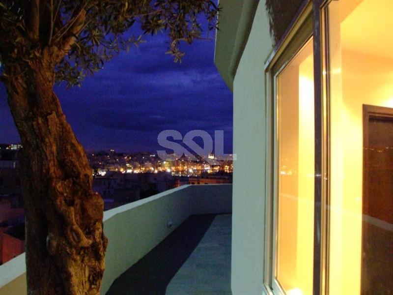 Penthouse in Ta' Xbiex To Rent