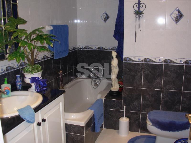 Apartment in Qawra To Rent