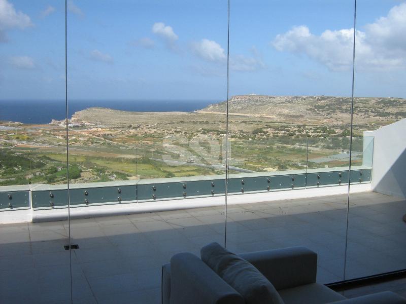 Penthouse in Mellieha To Rent