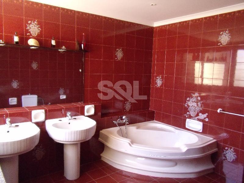 Bungalow in San Pawl Tat-Targa To Rent