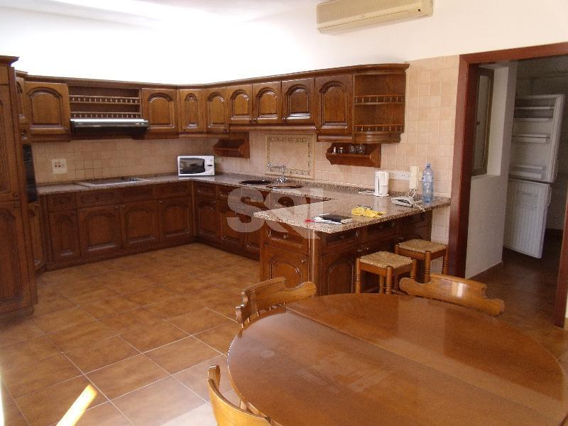 Bungalow in San Pawl Tat-Targa To Rent