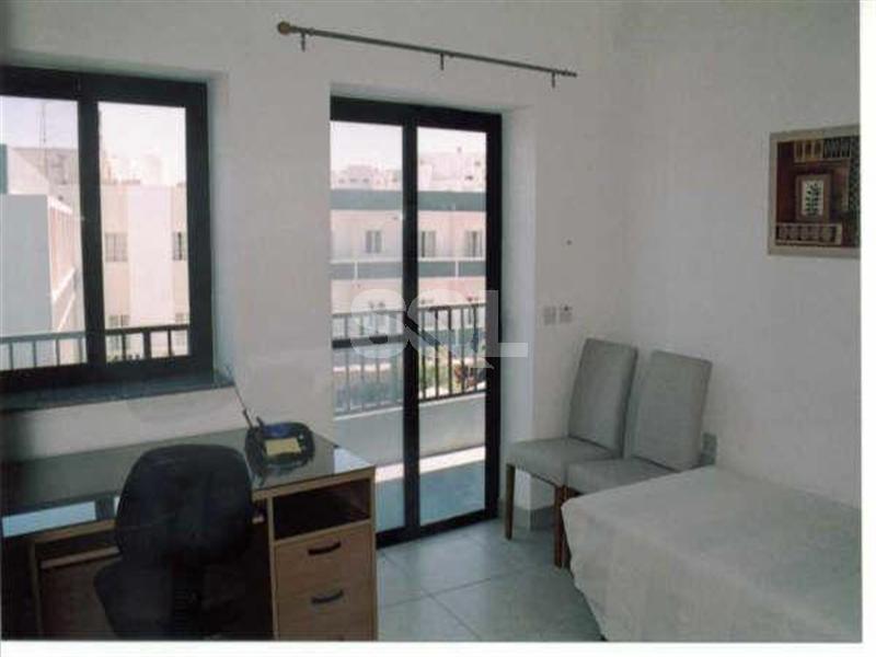 Apartment in Bugibba To Rent
