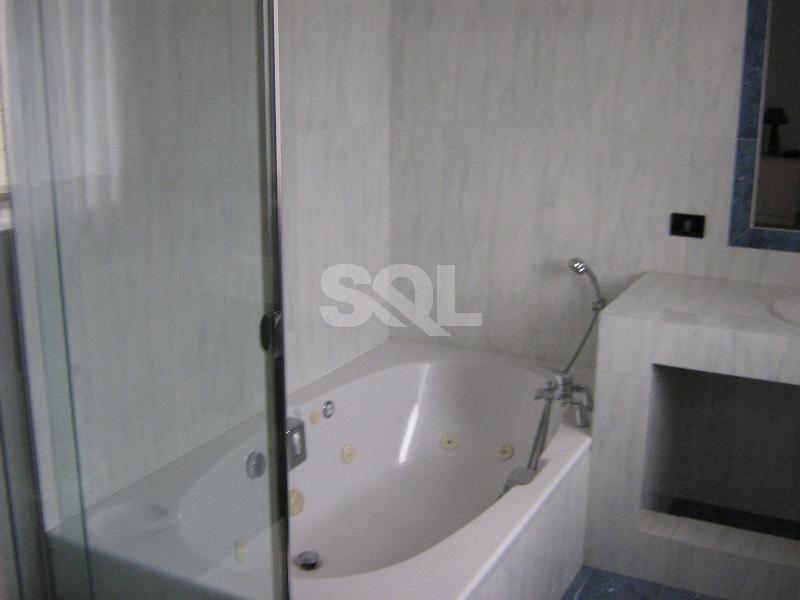 Terraced House in Marsascala To Rent