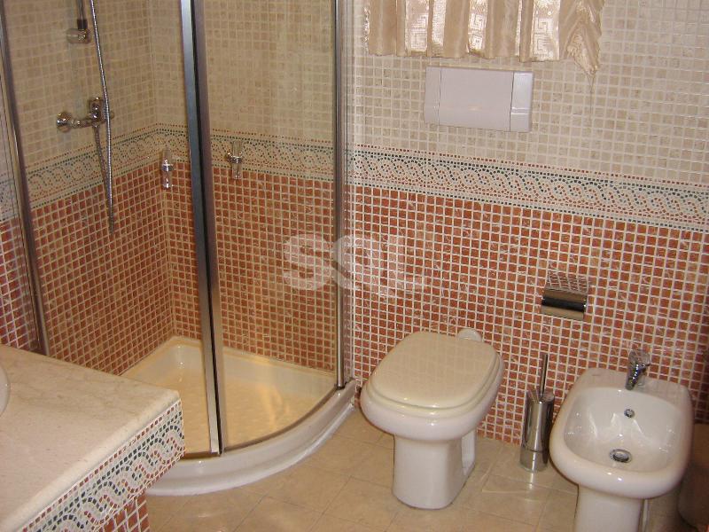 Terraced House in Marsascala To Rent