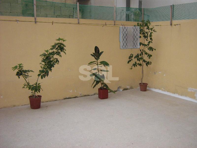 Apartment in Qawra To Rent