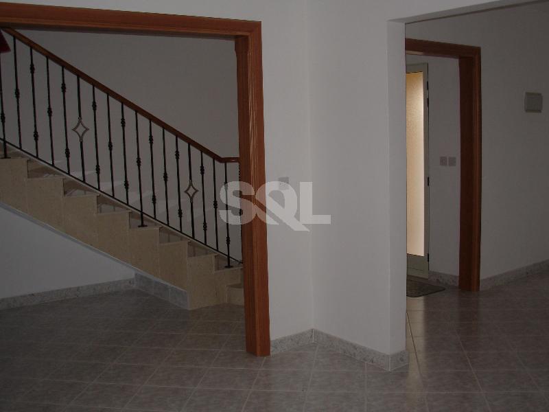 Terraced House in Manikata To Rent