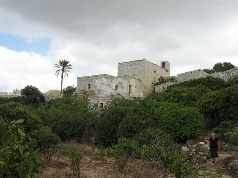 Farmhouse in Mtarfa For Sale