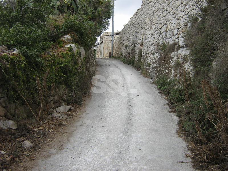 Farmhouse in Mtarfa For Sale