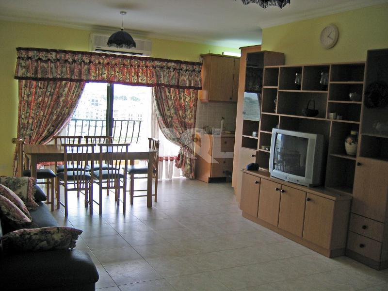 Apartment in Qawra To Rent