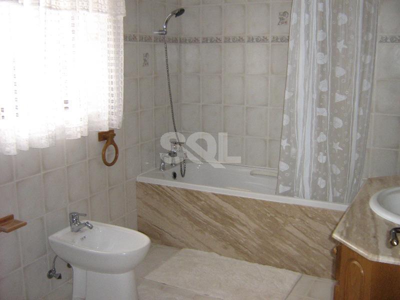 Terraced House in Bahar ic-Caghaq To Rent