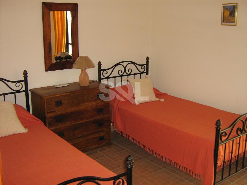 Penthouse in Qawra To Rent