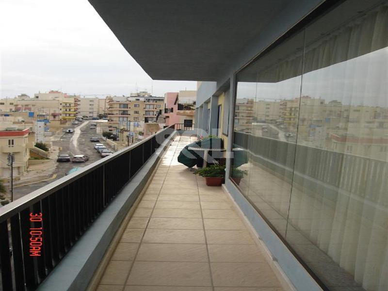 Apartment in Bugibba To Rent