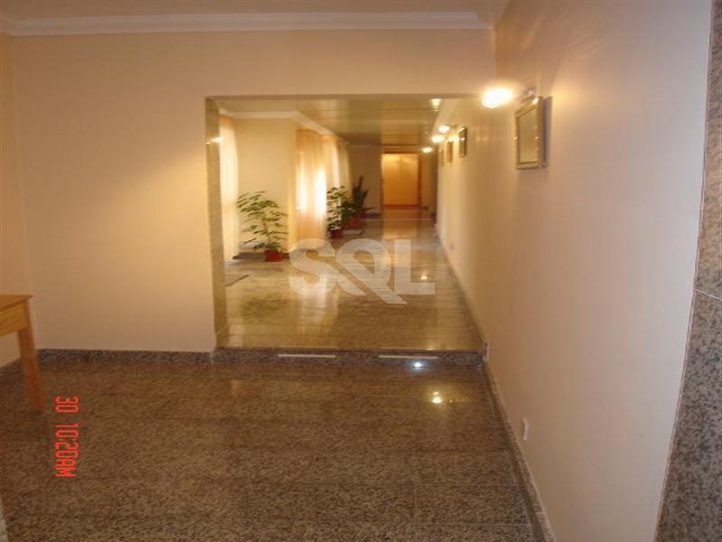Apartment in Bugibba To Rent