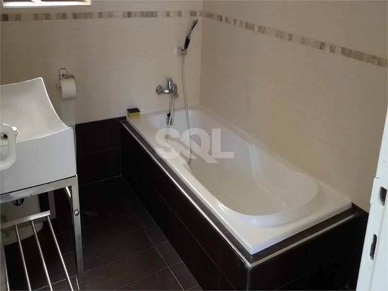 Apartment in Qawra To Rent