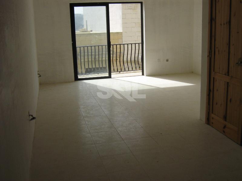 Apartment in Manikata For Sale / To Rent