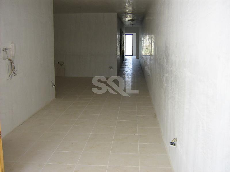 Apartment in Manikata For Sale / To Rent